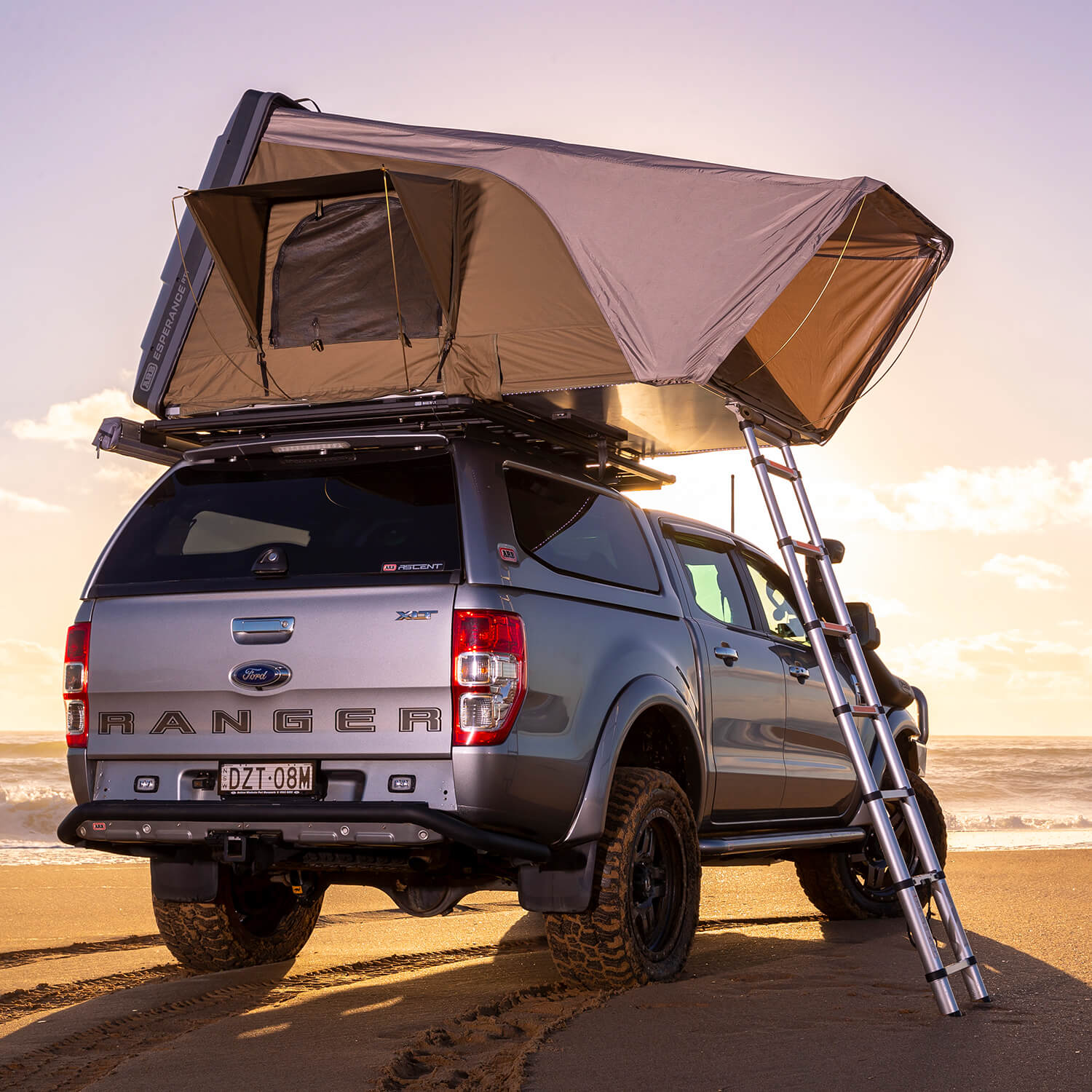 rooftop tent ford ranger ARB Esperance Compact Hard Shell Rooftop Tent 802200