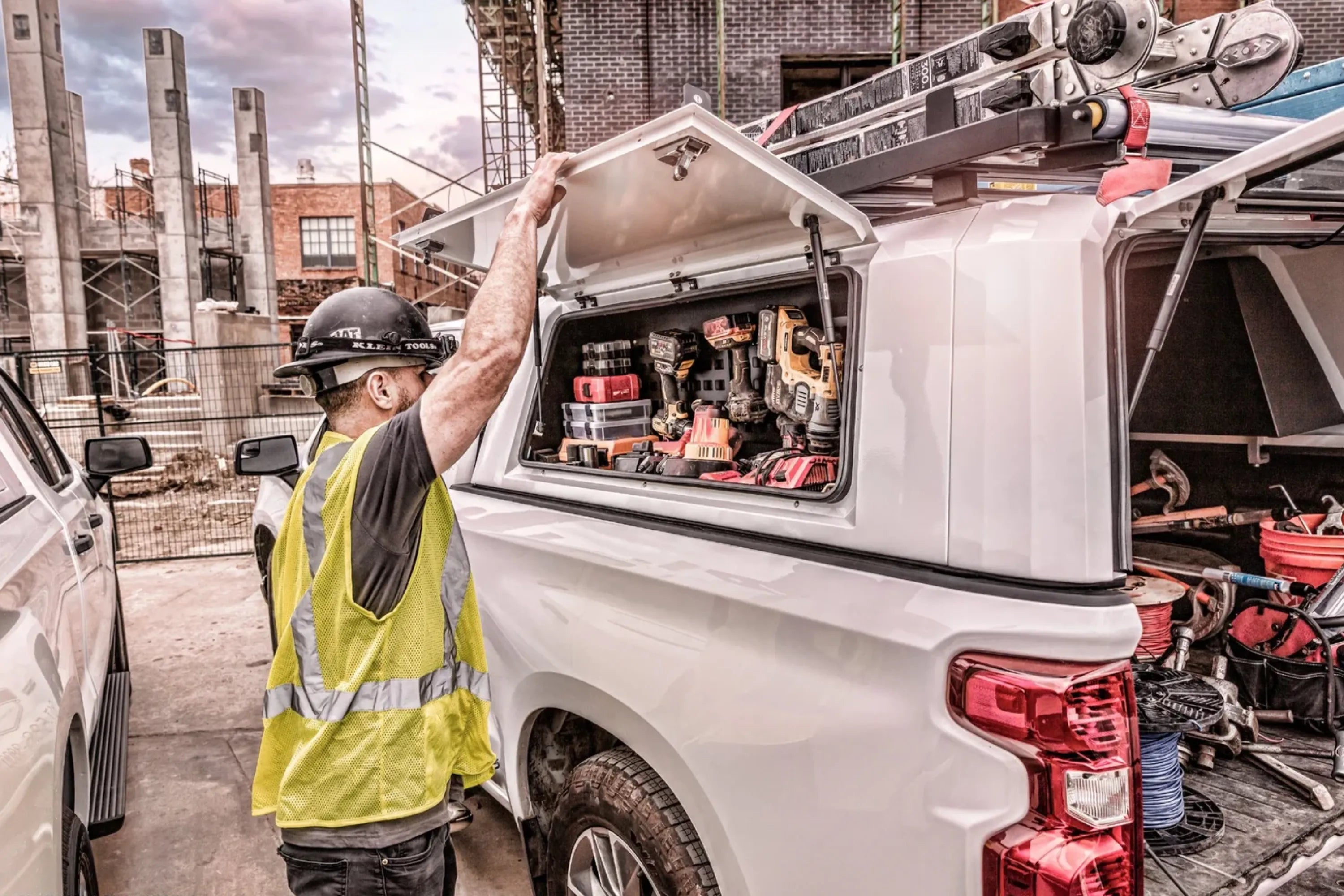 Full-Bin Length Smartcap