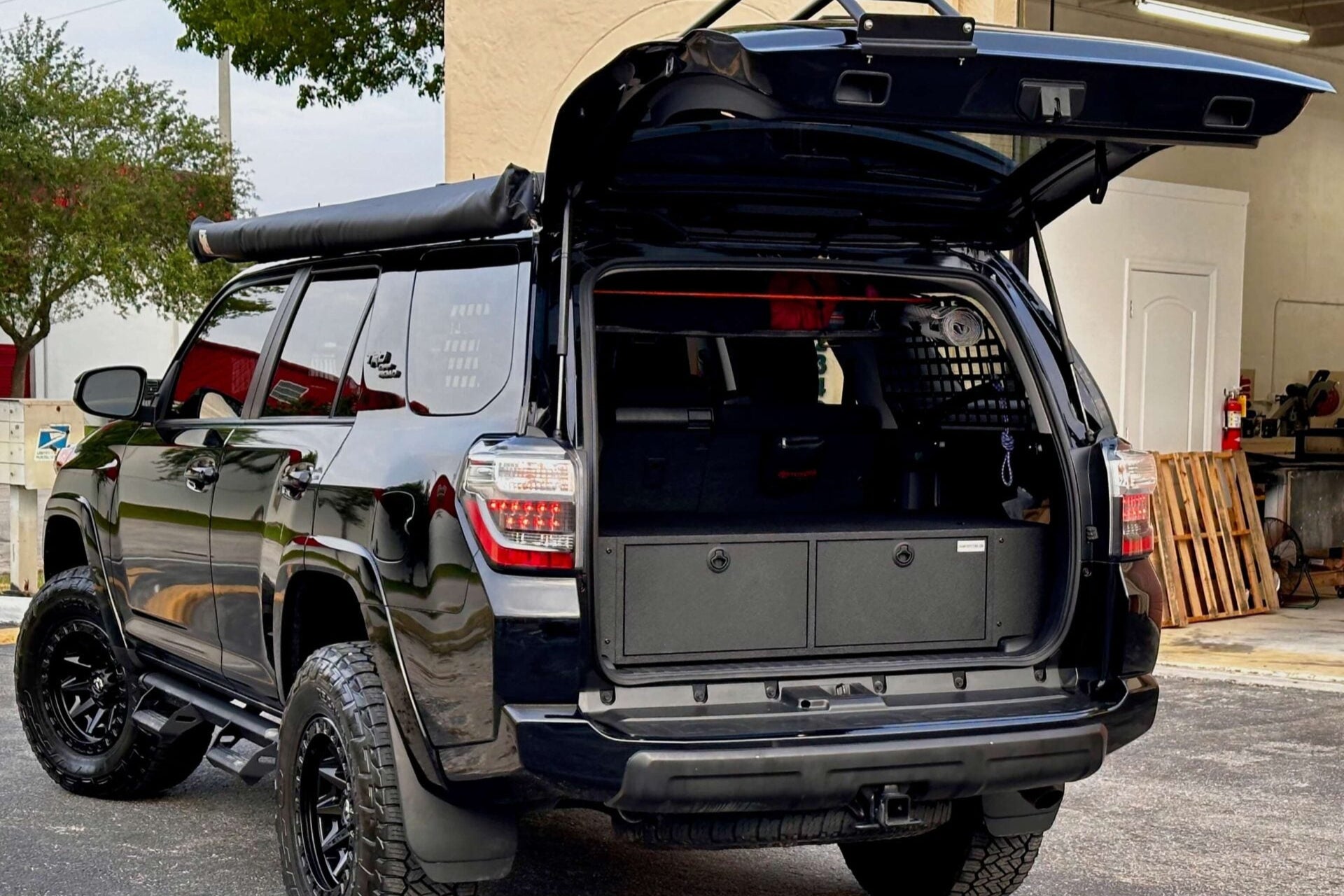 Model A Low-Profile Drawer System