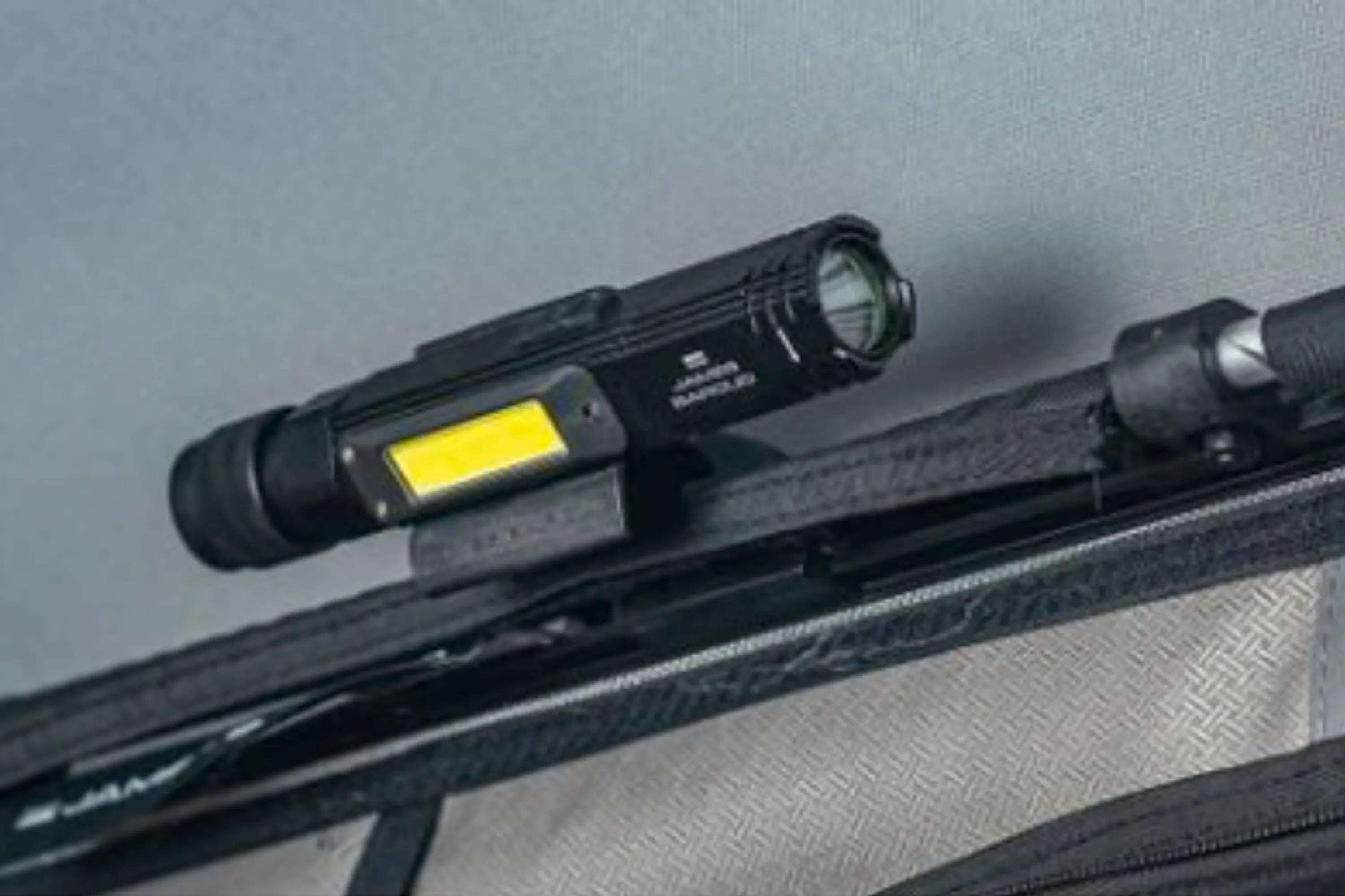 James Baroud Portable LED Flashlight