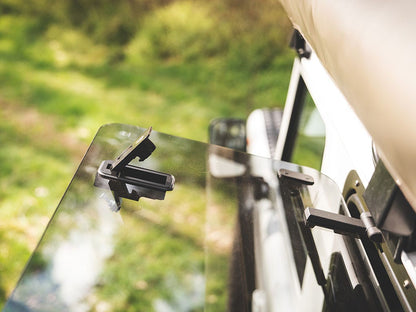 Land Rover Defender (1983-2016) Gullwing Window / Glass